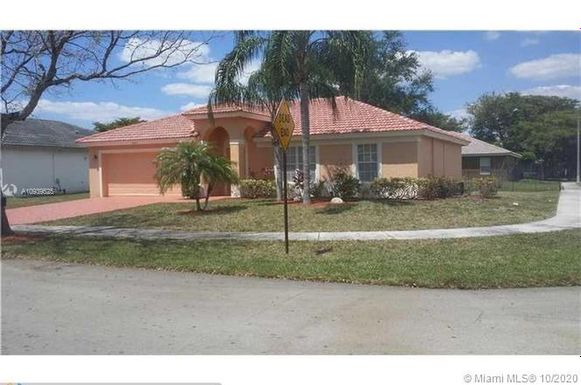 5400 NW 25th Ct # 1, Lauderhill FL 33313