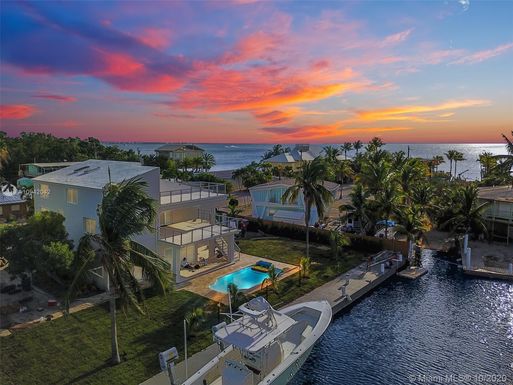64 N Blackwater Ln, Key Largo FL 33037