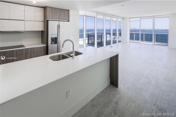 600 NE 27 # 2501, Miami FL 33137