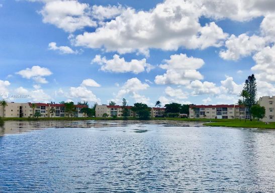 8080 N Sunrise Lakes Dr # 207, Sunrise FL 33322