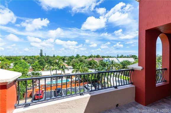 1033 NE 17th Way # 804, Fort Lauderdale FL 33304