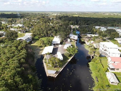 1069 Marina Lane, Moore Haven FL 33471