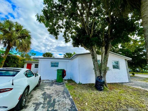 1160 W 26th ct # B, Riviera Beach FL 33404