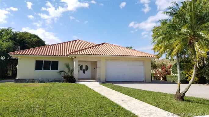 18920 SW 132nd Ave, Miami FL 33177