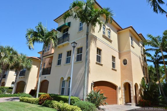 136 Ocean Bay Dr # 136, Jensen Beach FL 34957