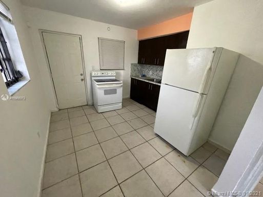 20 NW 71st St # 5, Miami FL 33150