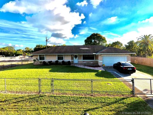19724 SW 243rd Ter, Homestead FL 33031