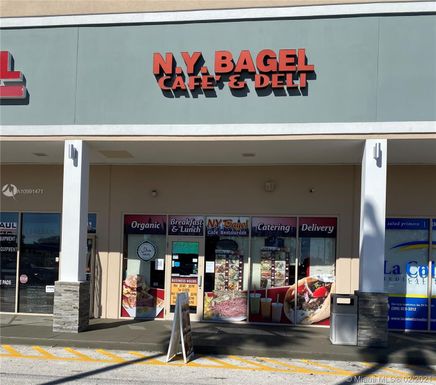 10211 Pines Blvd, Pembroke Pines FL 33026