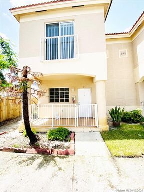 215 E 3rd St # 4, Hialeah FL 33010