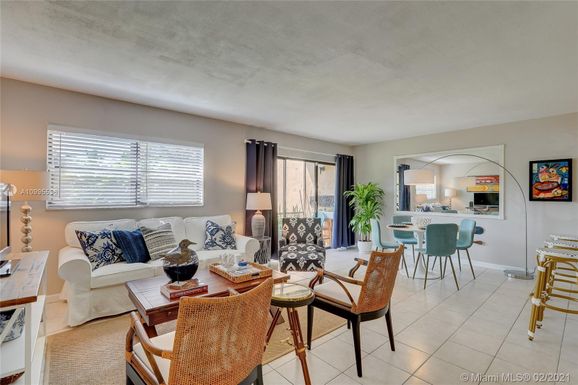701 NW 19th St # 102, Fort Lauderdale FL 33311