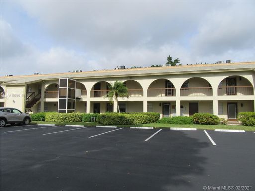 2604 Nassau Bnd # E2, Coconut Creek FL 33066