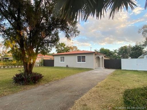 6536 SW 23rd St, West Miami FL 33155