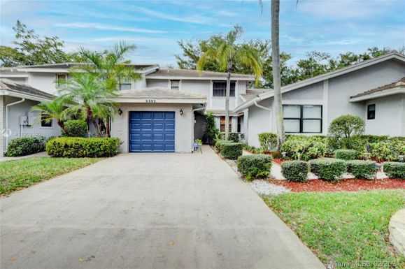 3281 Deer Creek Lake Shore Dr, Deerfield Beach FL 33442