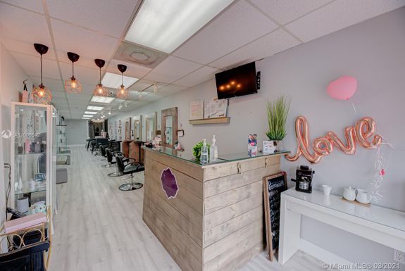 Salon By Sweetwater & FIU, Miami FL 33174