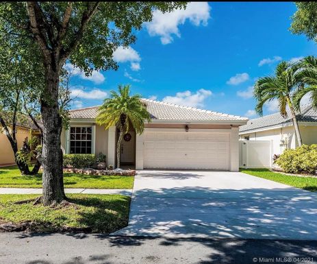 18360 NW 8th St, Pembroke Pines FL 33029