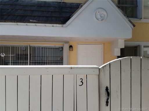 6865 SW 45 Ln # 3, Miami FL 33155