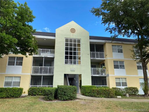 8580 SW 212 st # 303, Cutler Bay FL 33189