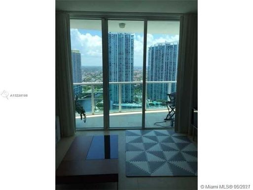 31 SE 5th St # 3619, Miami FL 33131