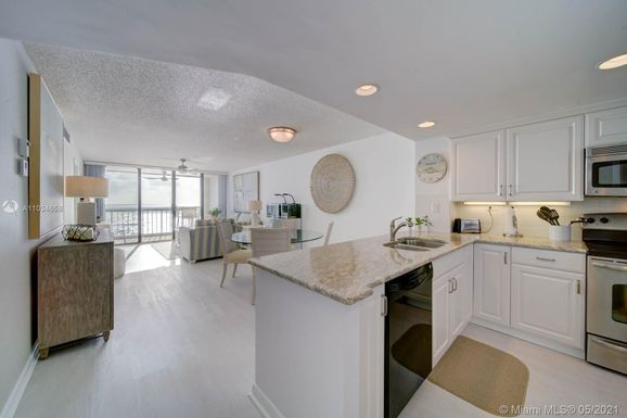 9900 S Ocean  Dr # 1204, Jensen Beach FL 34957