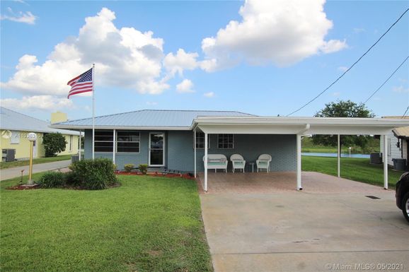 1163 Maple Street, Bulkhead Ridge FL 34974