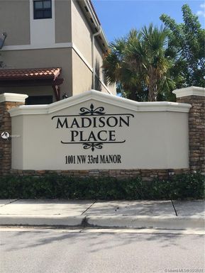 1037 NW 33rd Ct, Pompano Beach FL 33064