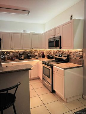 9237 SW 227th St # 11, Cutler Bay FL 33190