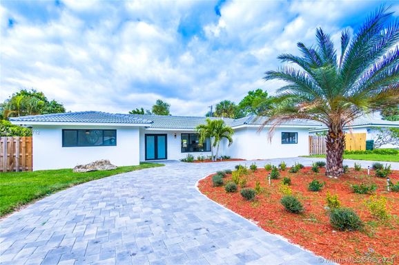 1001 NW 6th Dr, Boca Raton FL 33486