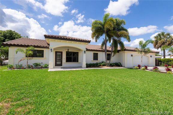 3216 Carol Ave, Palm Springs FL 33461