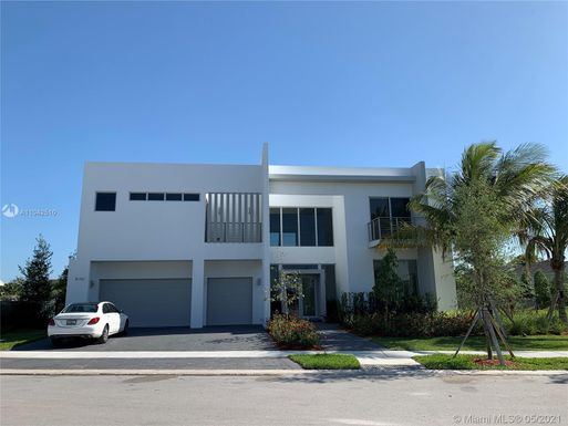 16760 N Botaniko Dr N, Weston FL 33326