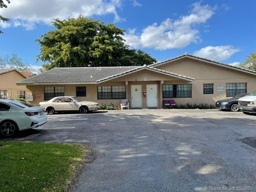 11401 NW 43rd St, Coral Springs FL 33065