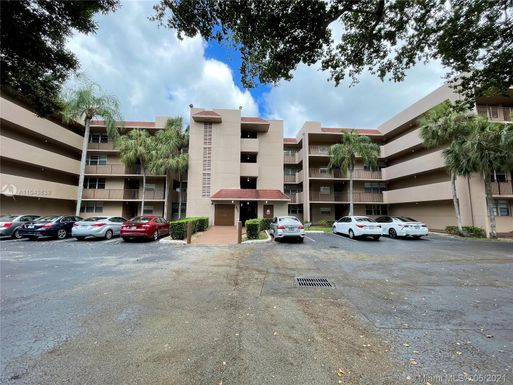 1831 Sabal Palm Dr # 307, Davie FL 33324