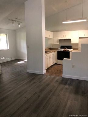 3203 Glenmoor Dr # 3203, West Palm Beach FL 33409