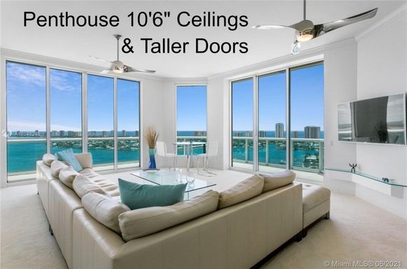 2650 Lake Shore Dr, Riviera Beach FL 33404