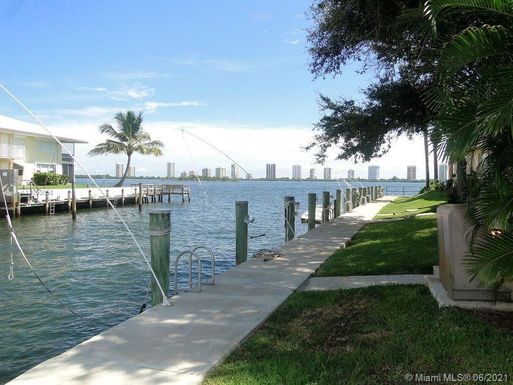 1145 Lake Shore Dr # 101, Lake Park FL 33403