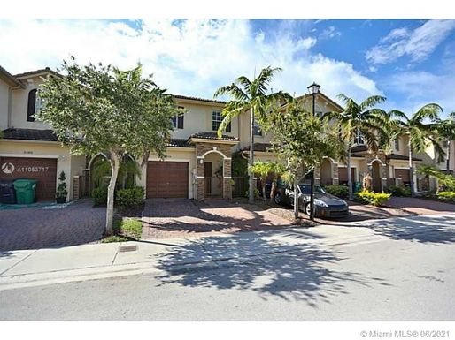 22396 SW 89th Path, Cutler Bay FL 33190