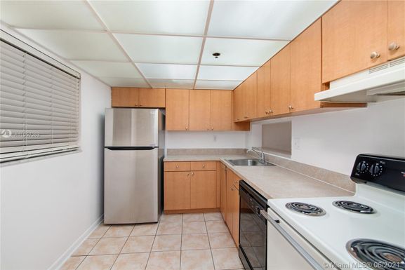 8730 SW 133rd Avenue Rd # 203, Miami FL 33183