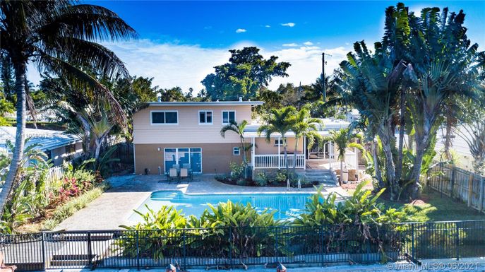 1771 NE 35th St, Oakland Park FL 33334