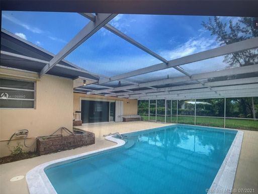 500 Santa Fe Rd, West Palm Beach FL 33406