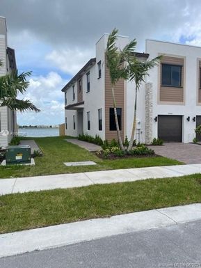 20560 NE 5th Pl # 20560, Miami FL 33179