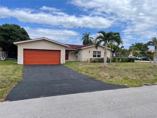 7709 NW 39th Ct, Coral Springs FL 33065