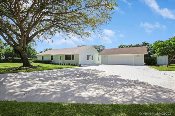 15865 74th Avenue N, Palm Beach Gardens FL 33418