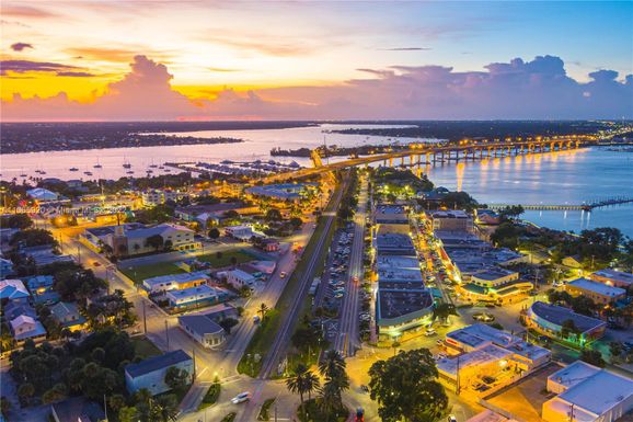 41 SW Seminole # 210, Stuart FL 34994