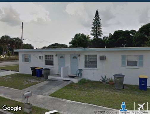 2401 Avenue G, Fort Pierce FL 34950