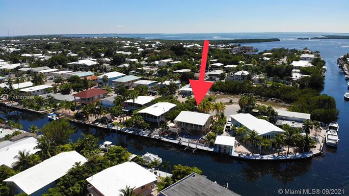 110 Azalea St, Tavernier FL 33070