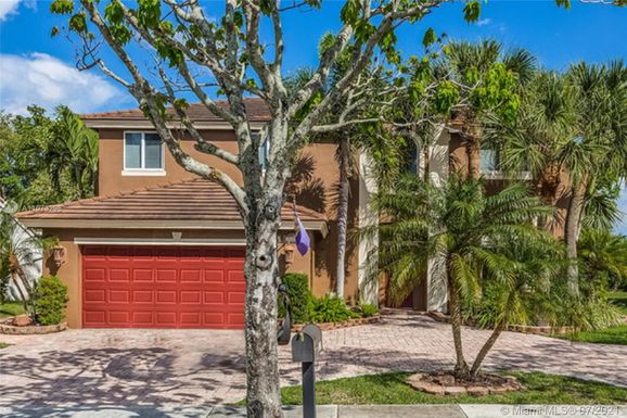 5470 NW 40th Ter, Coconut Creek FL 33073