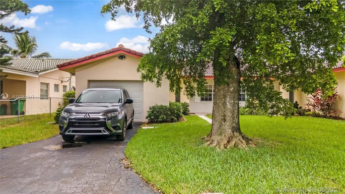 11320 NW 35th Ct, Coral Springs FL 33065