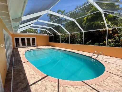 9600 SW 57th Ave, Pinecrest FL 33156