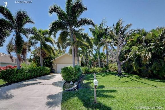 2014 SE Mantua St, Port St. Lucie FL 34952