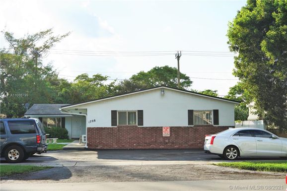 1708 N 16th Ave # 1, Hollywood FL 33020