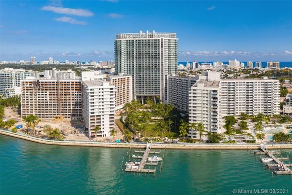 1500 Bay Rd # 1510, Miami Beach FL 33139
